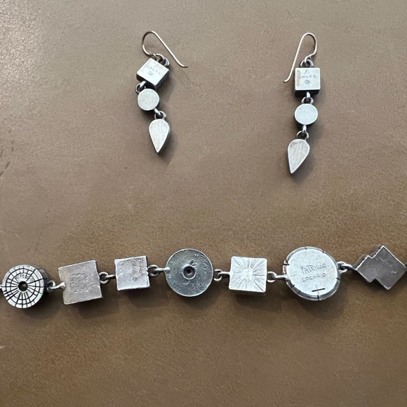 Vintage signed Patricia Locke matching bracelet and earringa - Picture 5 of 6